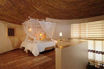 Espadon Hotel 姆布尔 外观 照片